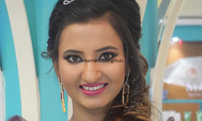 90 Degree unisex Salon